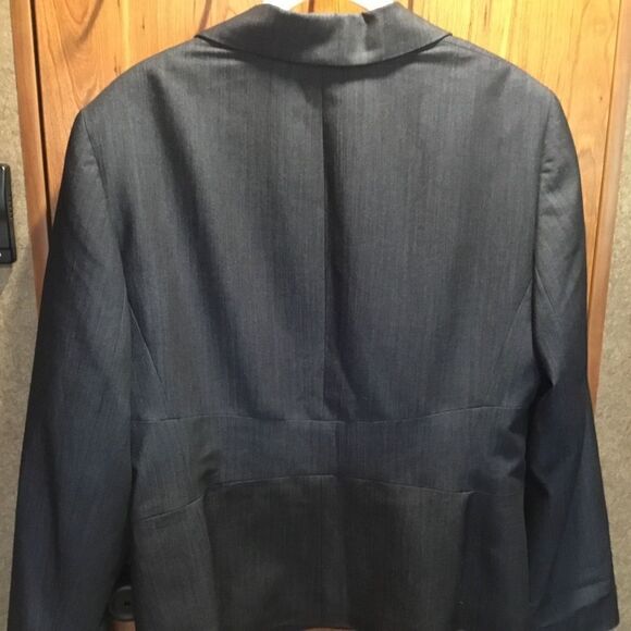 NWOT. Jones Studio Women’s Charcoal Blazer/Dress Jacket Sizes 12 and 14 - Picture 6 of 15